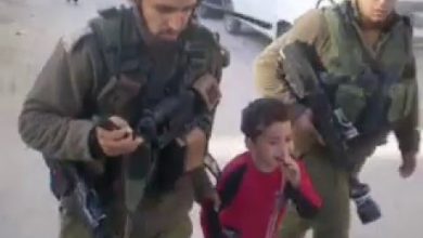 اعتقال طفل فلسطيني