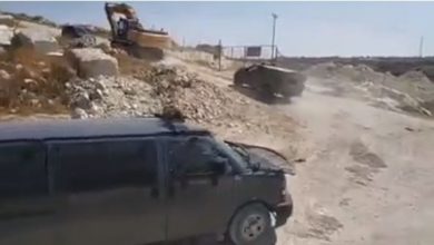 قوات الاحتلال تهدم مسجدا ومنزلا قيد الإنشاء في الخليل