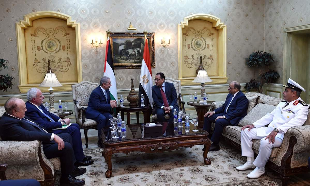 رئيسا الوزراء المصري والفلسطيني