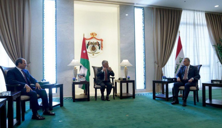 القمة الثلاثية
