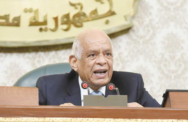 الدكتور على عبد العال