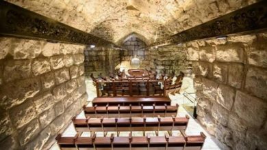 الاحتلال يعيد افتتاح أنفاق حائط البراق للمستوطنين