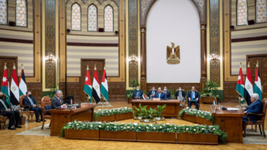 القمة الثلاثية