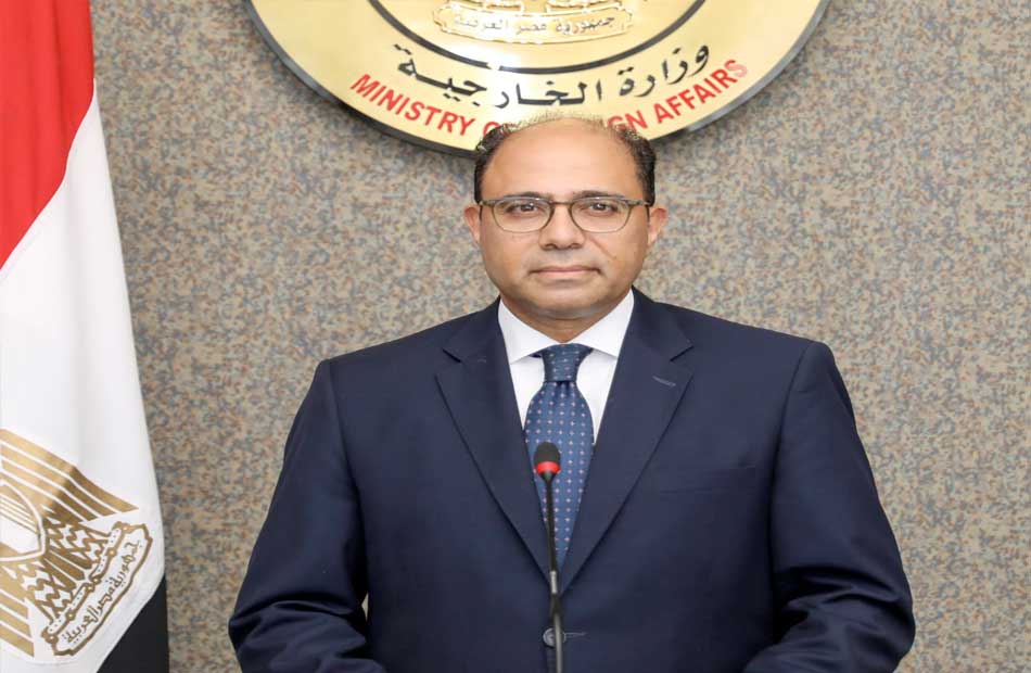 السفير أحمد أبو زيد المتحدث الرسمى باسم وزارة الخارجية ومدير إدارة الدبلوماسية العامة بوزارة الخارجي